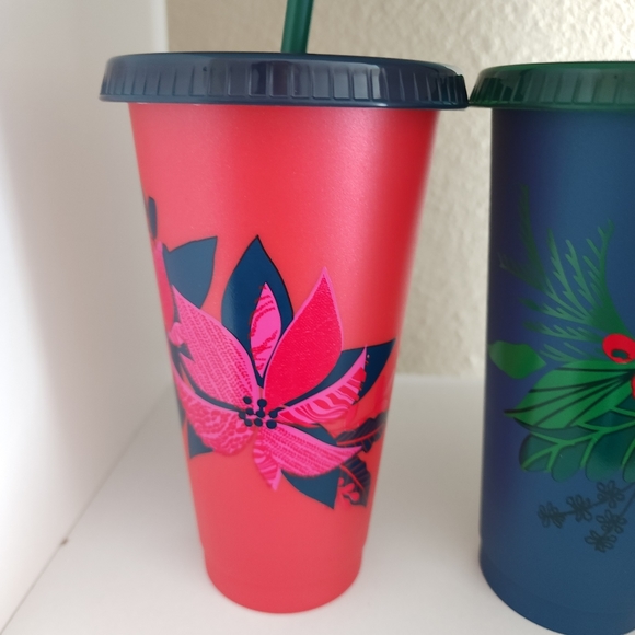 Starbucks 2 Venti  24oz Reusable Cold Cup With Straw Lid Holiday Christm… - Picture 4 of 5